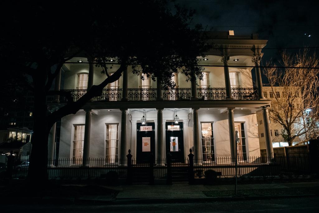 Henry Howard Hotel Ню Орлиънс Екстериор снимка