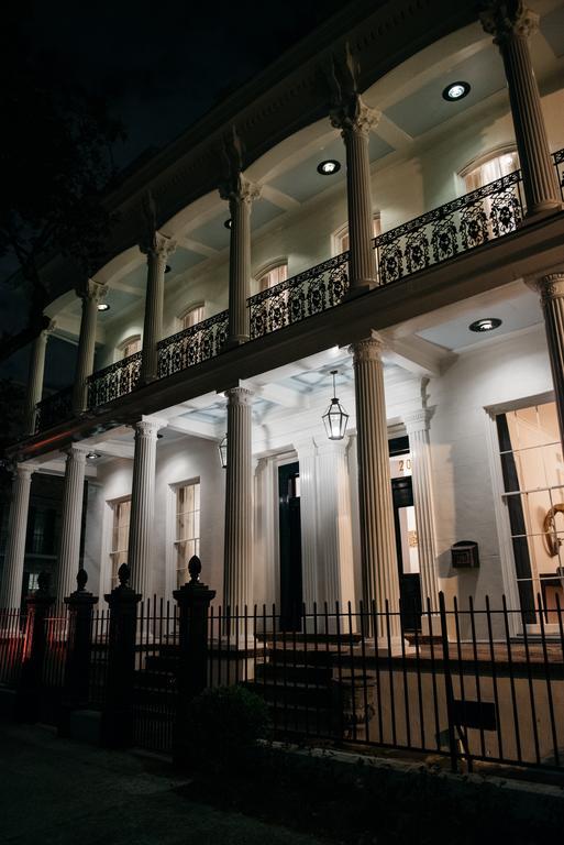 Henry Howard Hotel Ню Орлиънс Екстериор снимка