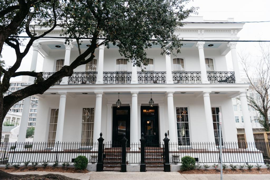 Henry Howard Hotel Ню Орлиънс Екстериор снимка