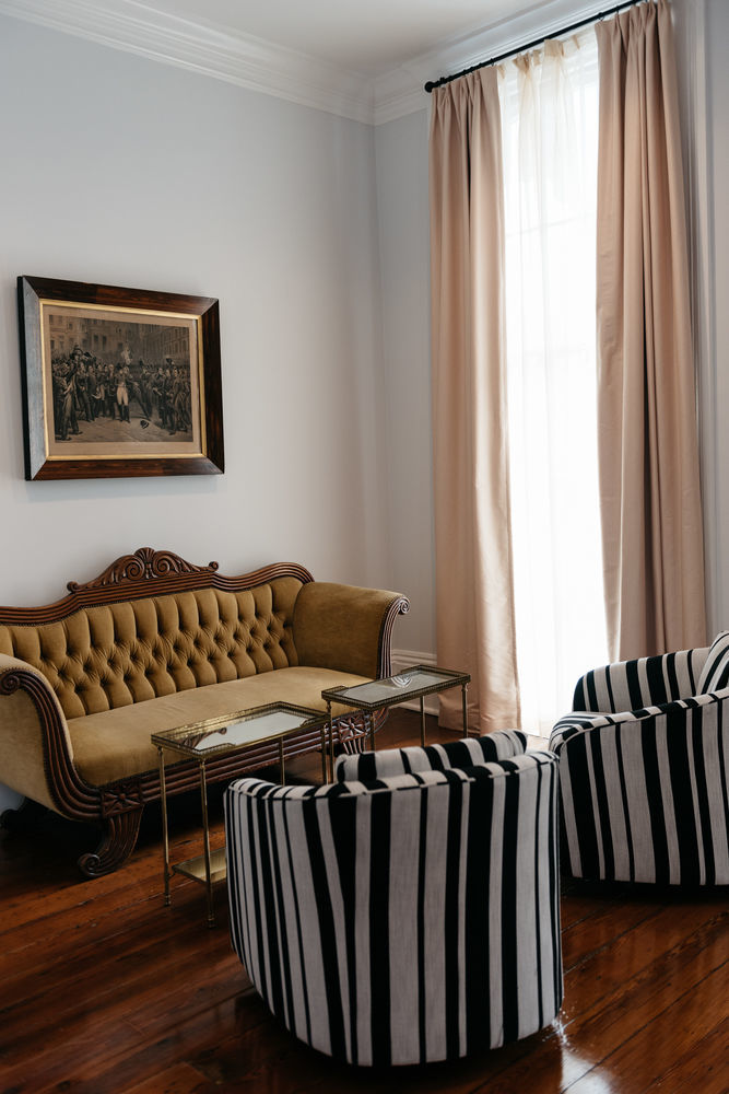 Henry Howard Hotel Ню Орлиънс Екстериор снимка